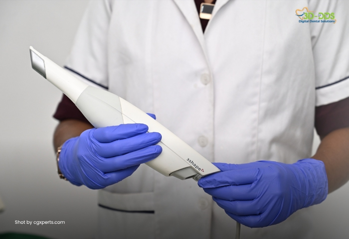 Intraoral scanner used for digital dentistry at 3D-DDS